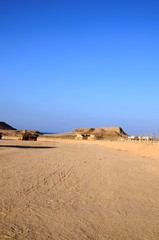 Camp bédouin dans le désert du Sud-Est de l’Egypte
