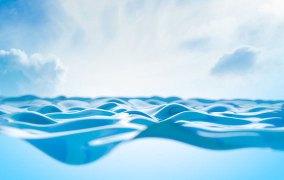 Imagen detallada de agua clara y azul. Fondo del mar y del océano, ondas y cielo azul sobre el horizonte.