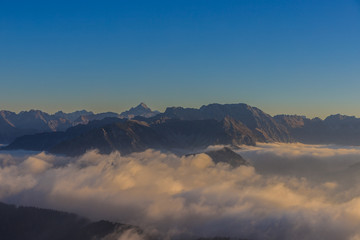Allgäuer Alpen über dem Nebelmeer