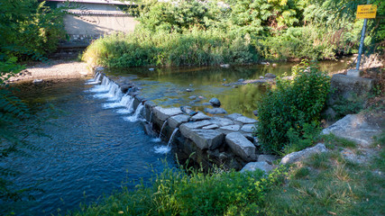 Fluss Albano, Einmündung in den Comer See bei Dongo, Gravedona