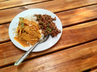 Rice with Thai curry - Simple Thai food. I found the road in general cheap.