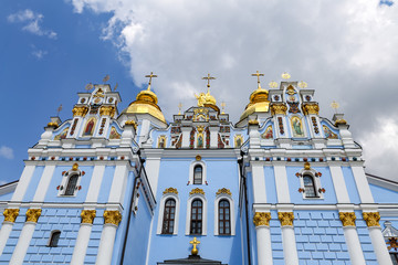 Fototapeta na wymiar St. Michaels Golden Domed Monastery in Kiev, Ukraine