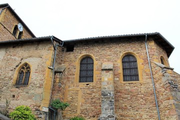 SAINT LAURENT D'OINGT - BEAUJOLAIS - VILLAGE EN PIERRE DOREE