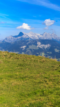 Smartphone HD wallpaper of beautiful alpine view at Sankt Johann - Tyrol - Austria