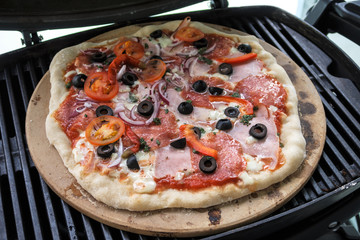 Pizza vom Grill