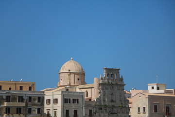Fototapeta na wymiar Church in Syracuse Ortigia at the Mediterranean Sea, Sicily Italy