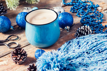Obraz na płótnie Canvas Blue mug of coffee