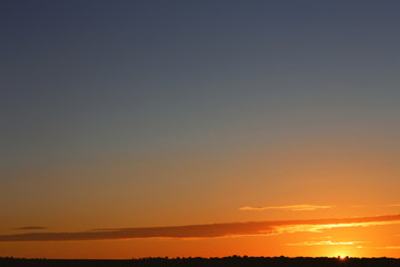 Fototapeta na wymiar Picturesque view of beautiful sunrise. Morning sky