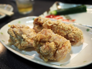 鶏のから揚げ