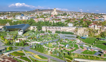 Obraz premium Tbilisi skyline aerial drone view from above, Kura river and old town of Tbilisi cityscape, Georgia 