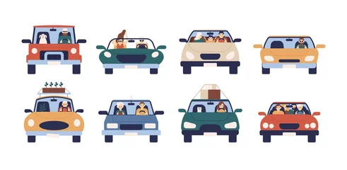 Zelfklevend Fotobehang Verzameling van grappige mensen die auto& 39 s rijden geïsoleerd op een witte achtergrond. Bundel van schattige mannen, vrouwen, kinderen en huisdieren in de auto. Vooraanzicht. Kleurrijke vectorillustratie in platte cartoon stijl. © Good Studio