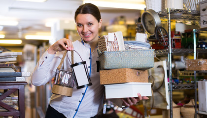 Fototapeta premium girl enjoys shopping home decorations