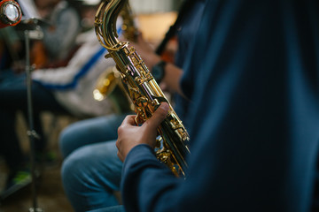Obraz premium Saxophone Lesson