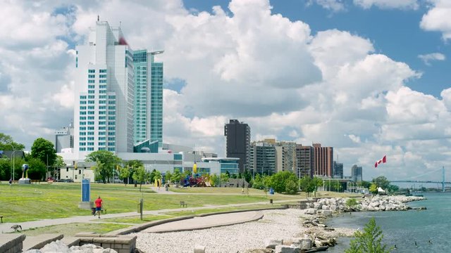 Nice Medium Pan Windsor Ontario Skyline Sunny