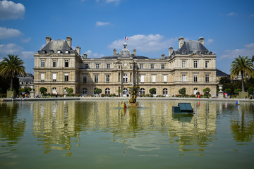 Fototapeta na wymiar Jardins de Luxemburgo, Paris, França