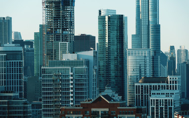 Fototapeta na wymiar Chicago skyline skyscrapers and cityscape during late afternoon