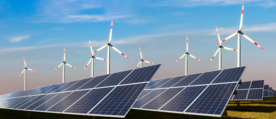 Photovoltaik und Windkraft