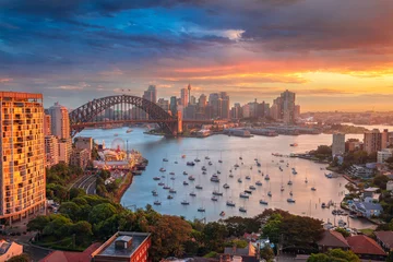 Stickers pour porte Sydney Sydney. Image de paysage urbain de Sydney, Australie avec Harbour Bridge et Sydney skyline pendant le coucher du soleil.