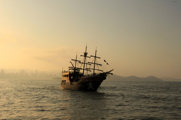 Fototapeta na wymiar sailing ship
