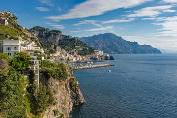 Blick auf Amalfi; Italien