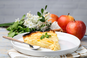 Apple pie with cinnamon and mint