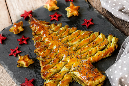 Fototapeta tarte soleil pesto en forme de sapin 3