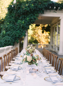 Place settings at a wedding reception