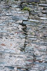 Mur ancien fissuré