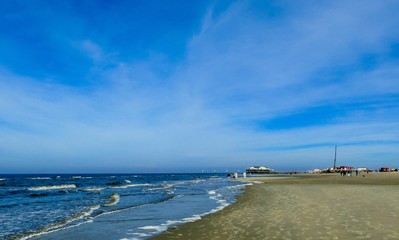 Touristen am Ordinger Strand Sankt Peter-Ording