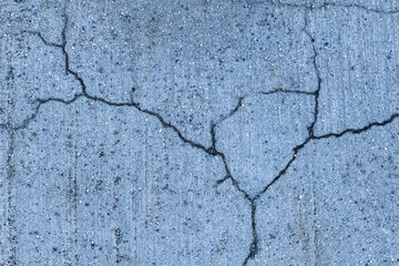 Obraz premium Crack on the asphalt (top view, closeup)