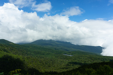 Fototapeta na wymiar 山の頂上から見る風景