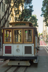 Fototapeta na wymiar famous San Francisco cable car