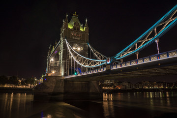 Fototapeta na wymiar Tower Bridge at night, london