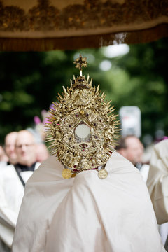 Fronleichnam, Fronleichnamsprozession, Monstranz,