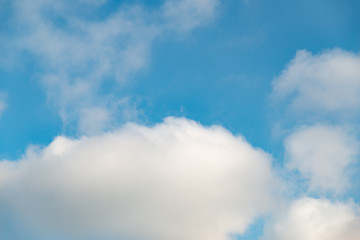 Obraz premium Wolken am blauen Himmel, Hintergrund