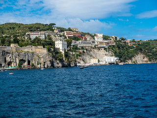 Fototapeta na wymiar Cliff with hotels, Sorrento, Gulf of Naples, Campania, Italy