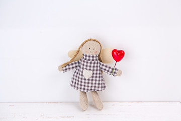 Puppe-Marionette mit Herz