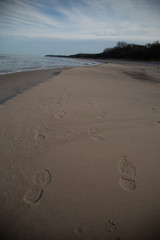 Spuren im Sand, Schritte