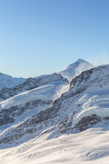 Blick auf die verschneiten Berge - Berner Oberlands, Schweiz