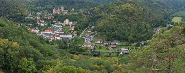 Fototapeta na wymiar View of Hardegg with the castle in Lower Austria
