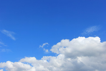 Blue sky with cloudscape