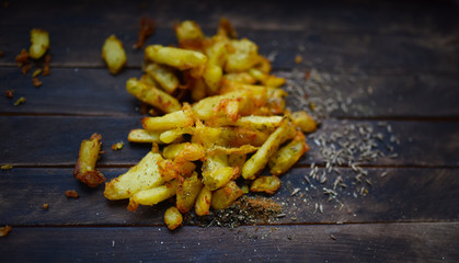 fried potatoes with spices
