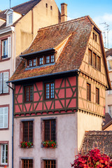 Fototapeta na wymiar Old traditional houses in Strasbourg