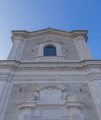 Exploring the streets and details of the small town of Capracotta