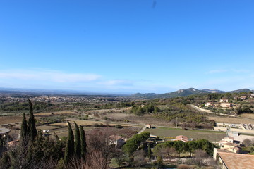 Naklejka premium VILLAGE TYPIQUE DE CRILLON LE BRAVE - VAUCLUSE - PROVENCE