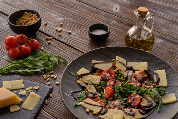 Rocket salad with pine nuts