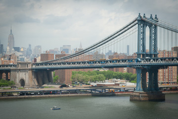 Fototapeta na wymiar Blick auf die Brooklyn Bridge