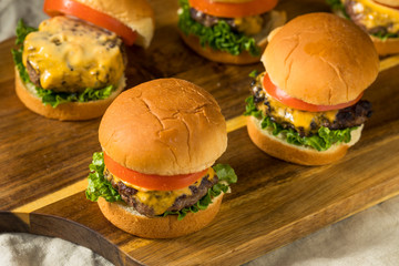 Homemade Cheeseburger Sliders with Tomato