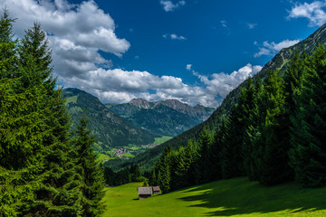 Blick ins Hintersteiner Tal, Hindelang, Allg&auml;u, Deutschland
