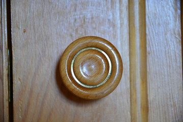 Fototapeta premium door, wood, handle, lock, wooden, doorknob, metal, key, keyhole, brown, texture, home, entrance, house, old, open, security, design, detail, closeup, close, safety, steel, hole, material